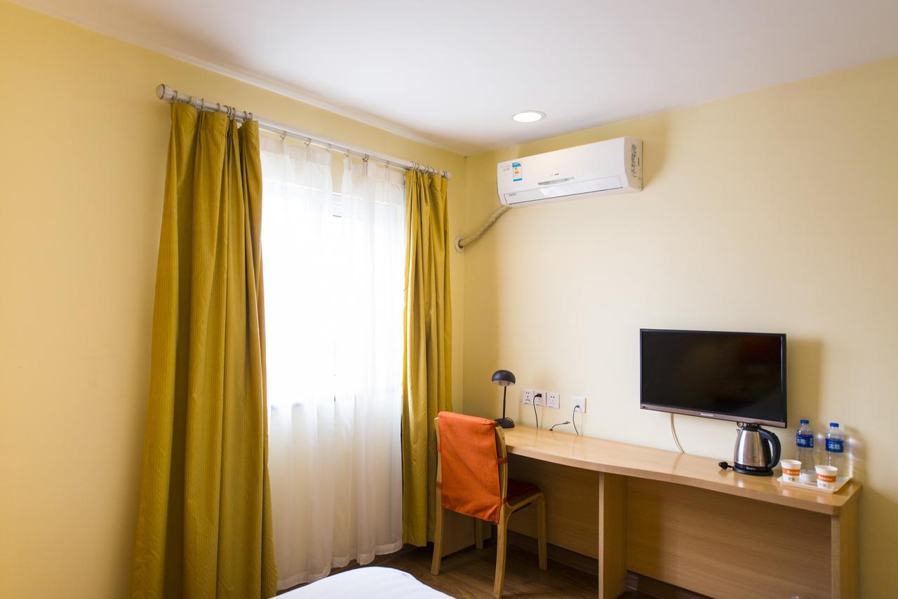 Home Inn Dalian Development Zone Light Railway Station 외부 사진