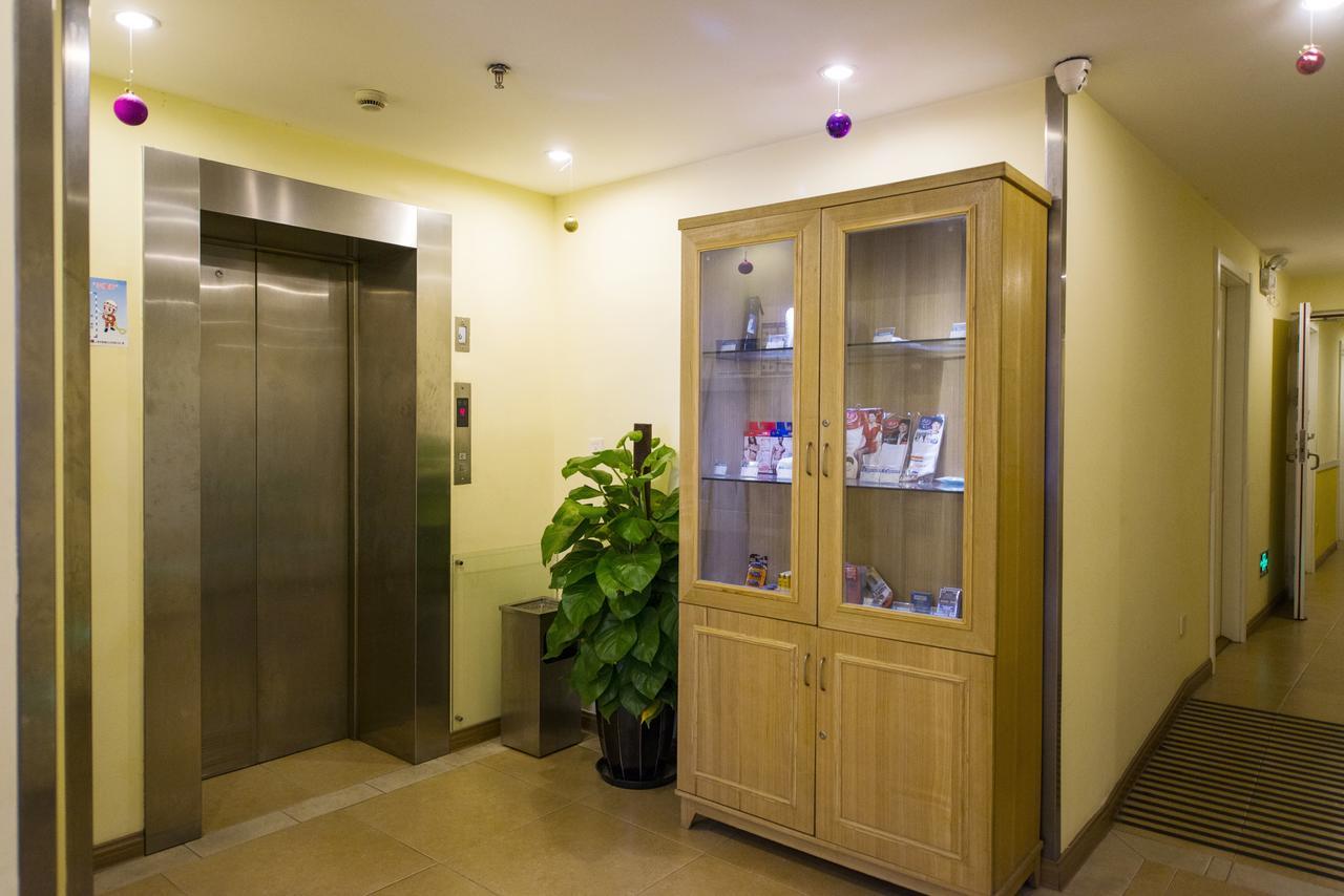 Home Inn Dalian Development Zone Light Railway Station 외부 사진