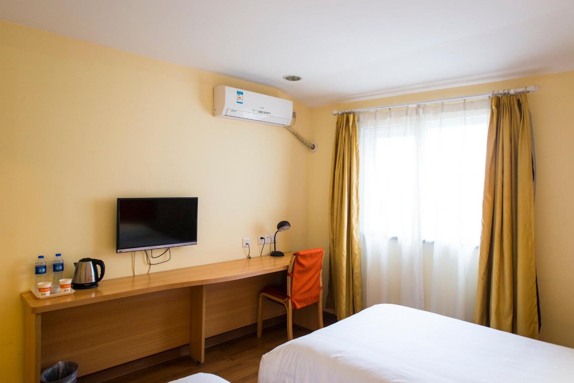 Home Inn Dalian Development Zone Light Railway Station 외부 사진